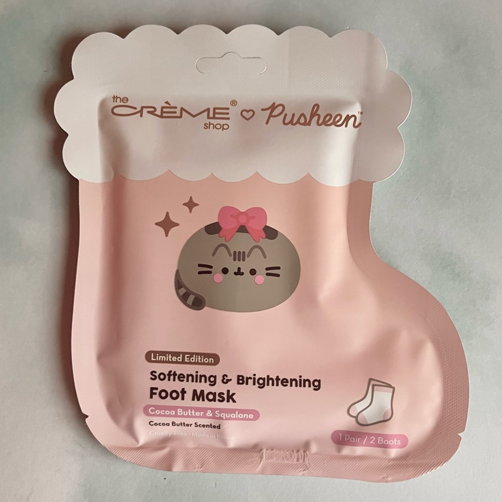 Crème Shop x Pusheen Softening and Brightening Foot Mask Limited Edition NEW